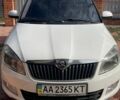 Белый Шкода Фабия, объемом двигателя 1.39 л и пробегом 212 тыс. км за 6000 $, фото 1 на Automoto.ua
