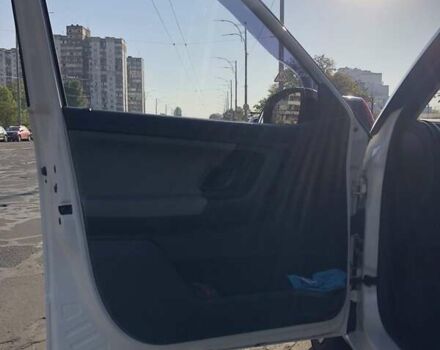 Белый Шкода Фабия, объемом двигателя 1.2 л и пробегом 25 тыс. км за 6200 $, фото 13 на Automoto.ua