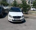 Белый Шкода Фабия, объемом двигателя 1.4 л и пробегом 294 тыс. км за 3600 $, фото 1 на Automoto.ua