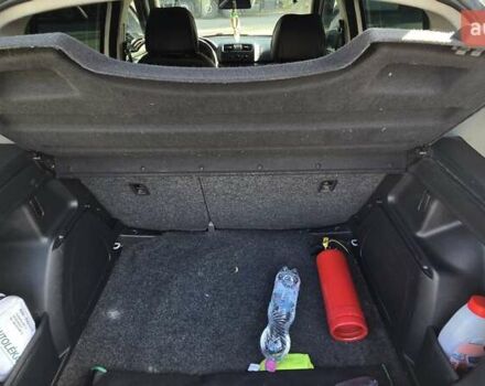 Белый Шкода Фабия, объемом двигателя 1.2 л и пробегом 102 тыс. км за 4700 $, фото 14 на Automoto.ua