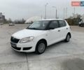 Белый Шкода Фабия, объемом двигателя 1.39 л и пробегом 230 тыс. км за 3698 $, фото 1 на Automoto.ua