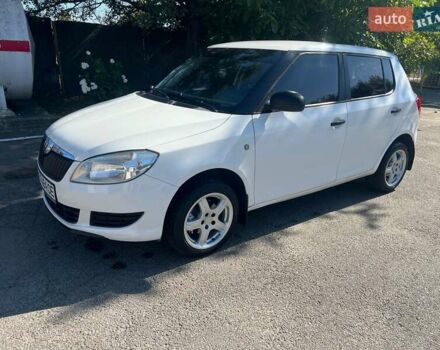 Білий Шкода Фабія, об'ємом двигуна 1.2 л та пробігом 230 тис. км за 4800 $, фото 8 на Automoto.ua