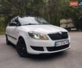 Белый Шкода Фабия, объемом двигателя 1.2 л и пробегом 282 тыс. км за 4700 $, фото 1 на Automoto.ua
