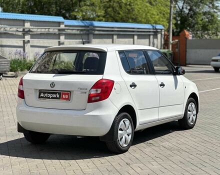 Білий Шкода Фабія, об'ємом двигуна 1.2 л та пробігом 173 тис. км за 4740 $, фото 4 на Automoto.ua