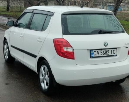 Білий Шкода Фабія, об'ємом двигуна 1.4 л та пробігом 200 тис. км за 5500 $, фото 3 на Automoto.ua