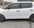 Белый Шкода Фабия, объемом двигателя 1.6 л и пробегом 274 тыс. км за 5500 $, фото 2 на Automoto.ua