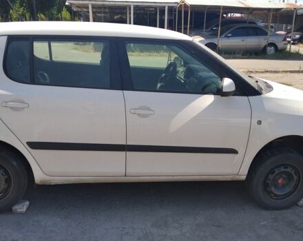 Білий Шкода Фабія, об'ємом двигуна 1.2 л та пробігом 263 тис. км за 3200 $, фото 7 на Automoto.ua