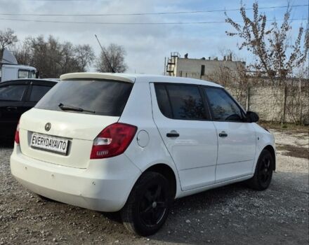 Білий Шкода Фабія, об'ємом двигуна 0 л та пробігом 240 тис. км за 3999 $, фото 1 на Automoto.ua