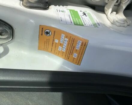 Білий Шкода Фабія, об'ємом двигуна 1.6 л та пробігом 170 тис. км за 6300 $, фото 6 на Automoto.ua