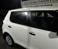 Белый Шкода Фабия, объемом двигателя 1.2 л и пробегом 276 тыс. км за 4800 $, фото 3 на Automoto.ua
