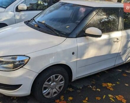 Шкода Фабия 2012 в Киеве на Automoto.ua Белый Шкода Фабия, объемом двигателя 1.39 л и пробегом 331 тыс. км за 3900 $, фото 2 на Automoto.ua