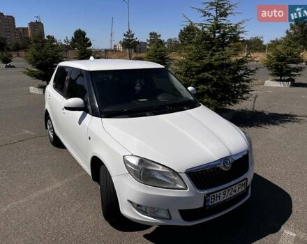 Белый Шкода Фабия, объемом двигателя 1.39 л и пробегом 176 тыс. км за 5400 $, фото 9 на Automoto.ua