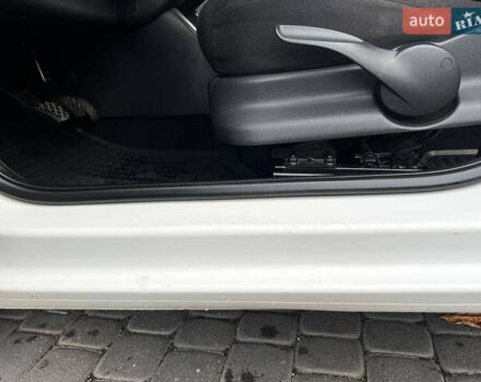 Білий Шкода Фабія, об'ємом двигуна 1.39 л та пробігом 240 тис. км за 6000 $, фото 7 на Automoto.ua