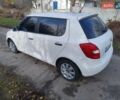 Белый Шкода Фабия, объемом двигателя 1.39 л и пробегом 316 тыс. км за 5200 $, фото 3 на Automoto.ua
