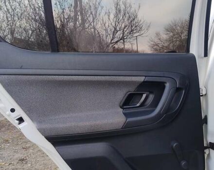 Белый Шкода Фабия, объемом двигателя 1.39 л и пробегом 316 тыс. км за 5200 $, фото 11 на Automoto.ua