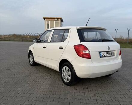 Белый Шкода Фабия, объемом двигателя 1.2 л и пробегом 224 тыс. км за 4500 $, фото 4 на Automoto.ua