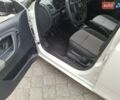Белый Шкода Фабия, объемом двигателя 1.2 л и пробегом 168 тыс. км за 4700 $, фото 3 на Automoto.ua