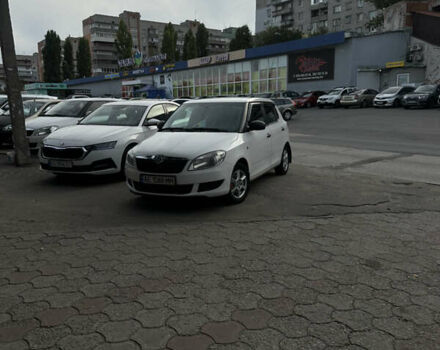 Белый Шкода Фабия, объемом двигателя 1.39 л и пробегом 257 тыс. км за 4600 $, фото 3 на Automoto.ua