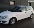 Белый Шкода Фабия, объемом двигателя 1.4 л и пробегом 300 тыс. км за 4900 $, фото 1 на Automoto.ua