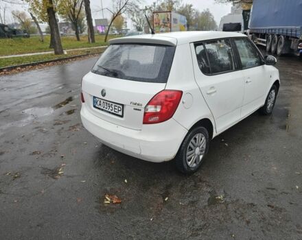 Білий Шкода Фабія, об'ємом двигуна 1.4 л та пробігом 256 тис. км за 3200 $, фото 2 на Automoto.ua