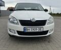 Белый Шкода Фабия, объемом двигателя 1.2 л и пробегом 150 тыс. км за 5600 $, фото 1 на Automoto.ua