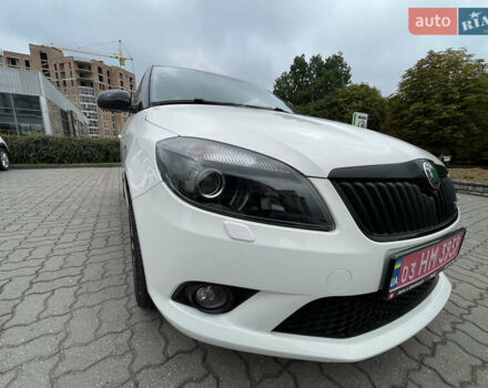 Белый Шкода Фабия, объемом двигателя 1.4 л и пробегом 163 тыс. км за 10300 $, фото 9 на Automoto.ua