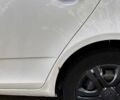 Шкода Фабия 2012 в Запорожье на Automoto.ua Белый Шкода Фабия, объемом двигателя 1.2 л и пробегом 256 тыс. км за 5200 $, фото 4 на Automoto.ua