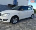 Белый Шкода Фабия, объемом двигателя 1.6 л и пробегом 225 тыс. км за 4999 $, фото 1 на Automoto.ua