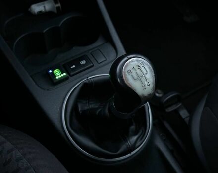 Білий Шкода Фабія, об'ємом двигуна 1.4 л та пробігом 280 тис. км за 5400 $, фото 12 на Automoto.ua