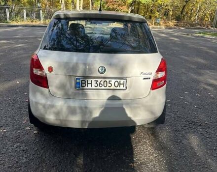 Білий Шкода Фабія, об'ємом двигуна 1.39 л та пробігом 283 тис. км за 4900 $, фото 6 на Automoto.ua