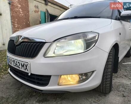 Белый Шкода Фабия, объемом двигателя 1.4 л и пробегом 113 тыс. км за 6400 $, фото 9 на Automoto.ua