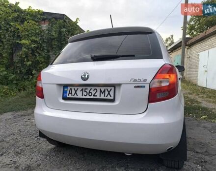 Белый Шкода Фабия, объемом двигателя 1.4 л и пробегом 113 тыс. км за 6400 $, фото 14 на Automoto.ua