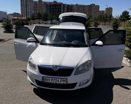 Белый Шкода Фабия, объемом двигателя 1.39 л и пробегом 176 тыс. км за 5400 $, фото 29 на Automoto.ua