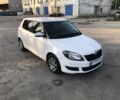 Белый Шкода Фабия, объемом двигателя 1.2 л и пробегом 216 тыс. км за 5100 $, фото 1 на Automoto.ua