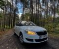 Белый Шкода Фабия, объемом двигателя 1.4 л и пробегом 255 тыс. км за 4300 $, фото 1 на Automoto.ua