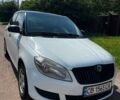 Білий Шкода Фабія, об'ємом двигуна 1.6 л та пробігом 300 тис. км за 4700 $, фото 2 на Automoto.ua