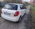 Белый Шкода Фабия, объемом двигателя 1.39 л и пробегом 316 тыс. км за 5200 $, фото 2 на Automoto.ua