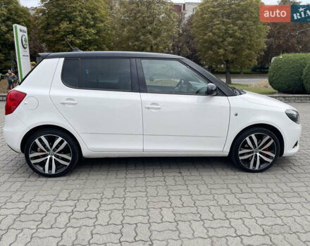 Белый Шкода Фабия, объемом двигателя 1.4 л и пробегом 163 тыс. км за 10300 $, фото 5 на Automoto.ua