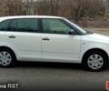 Белый Шкода Фабия, объемом двигателя 14 л и пробегом 249 тыс. км за 6200 $, фото 1 на Automoto.ua