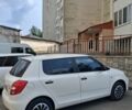 Белый Шкода Фабия, объемом двигателя 1.6 л и пробегом 246 тыс. км за 5800 $, фото 1 на Automoto.ua
