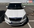 Белый Шкода Фабия, объемом двигателя 1.39 л и пробегом 176 тыс. км за 5400 $, фото 1 на Automoto.ua
