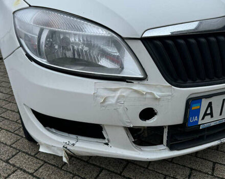 Білий Шкода Фабія, об'ємом двигуна 1.2 л та пробігом 305 тис. км за 4100 $, фото 4 на Automoto.ua