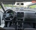 Шкода Фабия 2012 в Киеве на Automoto.ua Белый Шкода Фабия, объемом двигателя 1.39 л и пробегом 229 тыс. км за 5400 $, фото 1 на Automoto.ua