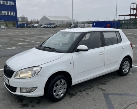 Білий Шкода Фабія, об'ємом двигуна 1.4 л та пробігом 420 тис. км за 3400 $, фото 3 на Automoto.ua