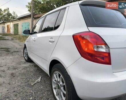 Белый Шкода Фабия, объемом двигателя 1.4 л и пробегом 113 тыс. км за 6400 $, фото 13 на Automoto.ua