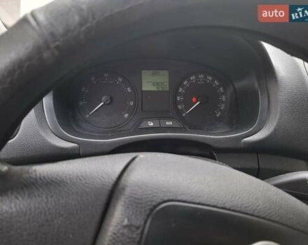 Белый Шкода Фабия, объемом двигателя 1.2 л и пробегом 168 тыс. км за 4700 $, фото 6 на Automoto.ua