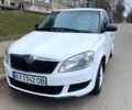 Белый Шкода Фабия, объемом двигателя 1.4 л и пробегом 188 тыс. км за 5400 $, фото 1 на Automoto.ua