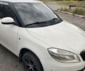 Белый Шкода Фабия, объемом двигателя 1.39 л и пробегом 183 тыс. км за 7000 $, фото 1 на Automoto.ua