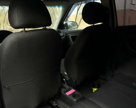 Белый Шкода Фабия, объемом двигателя 1.39 л и пробегом 257 тыс. км за 4600 $, фото 6 на Automoto.ua