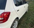 Белый Шкода Фабия, объемом двигателя 1.4 л и пробегом 210 тыс. км за 4899 $, фото 7 на Automoto.ua